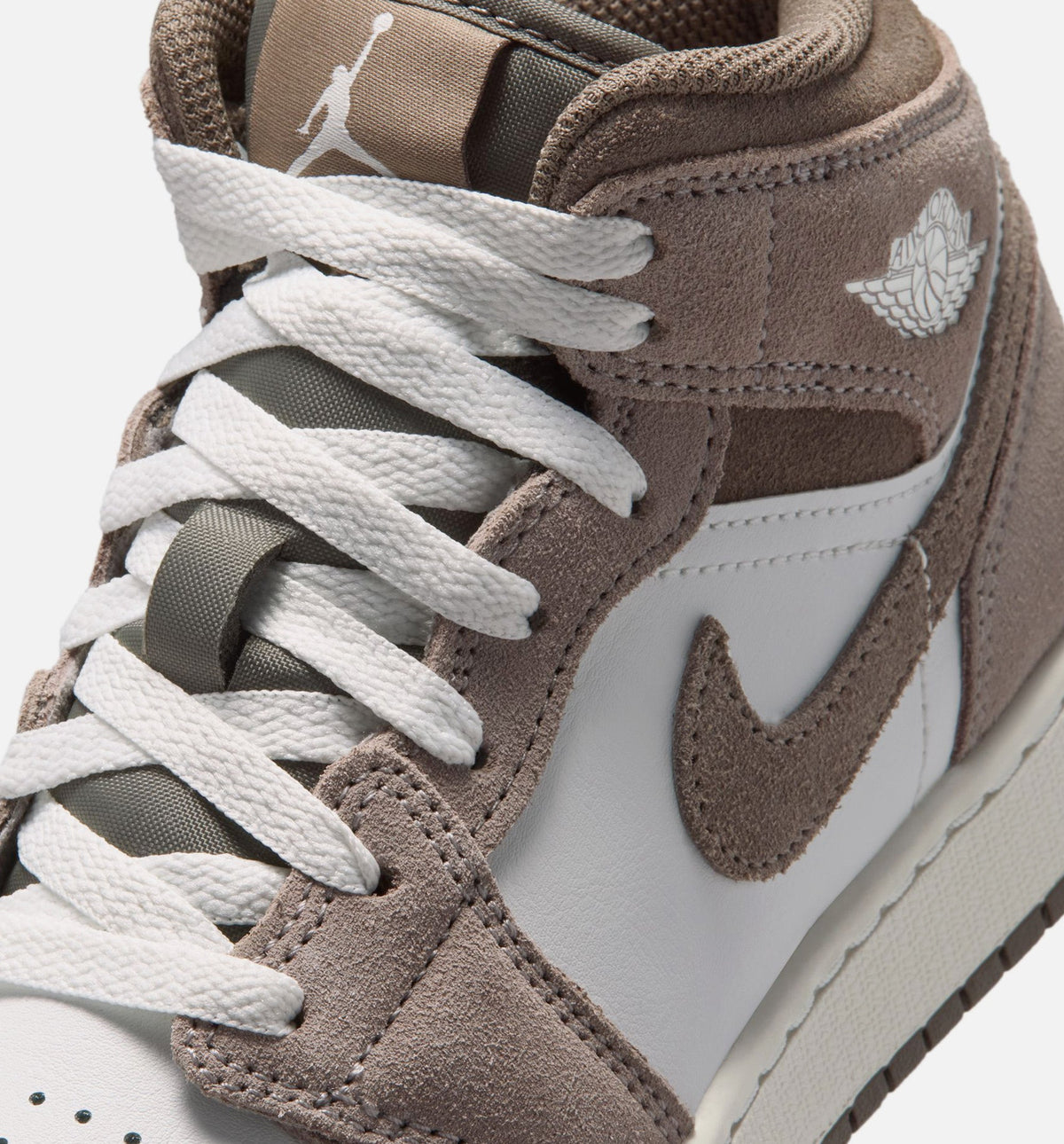Air Jordan 1 Mid 大童休闲运动鞋 - 谜石色/橄榄灰/峰顶白