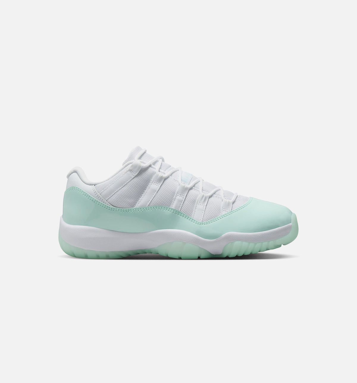 Air Jordan 11 Retro Low Igloo 女士休闲运动鞋 - 白色/冰屋色