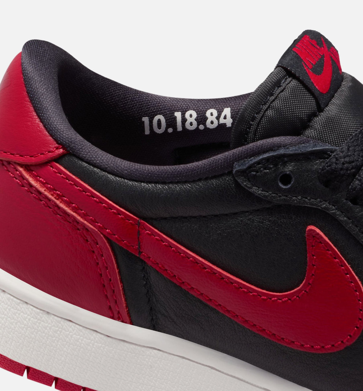 Air Jordan 1 Retro Low OG Banned 大童休闲运动鞋 - 黑/校队红/峰顶白
