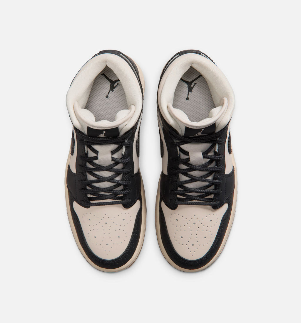 Air Jordan 1 Mid SE 女子休闲运动鞋 - 暗黑/粉笔白/珍珠白