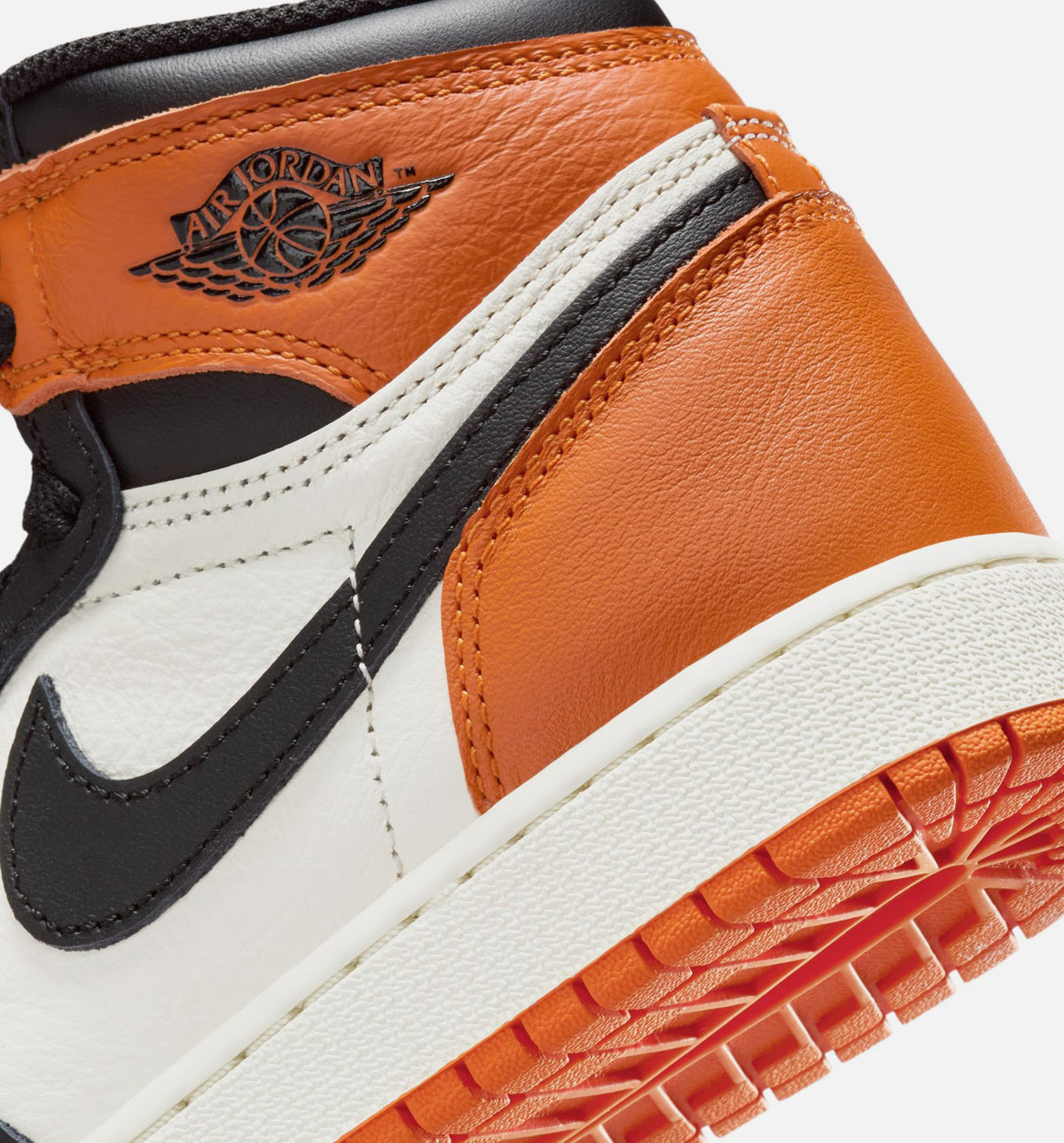 Air Jordan 1 Retro High OG Shattered Backboard 大童休闲运动鞋 - 黑/帆白/海星橙