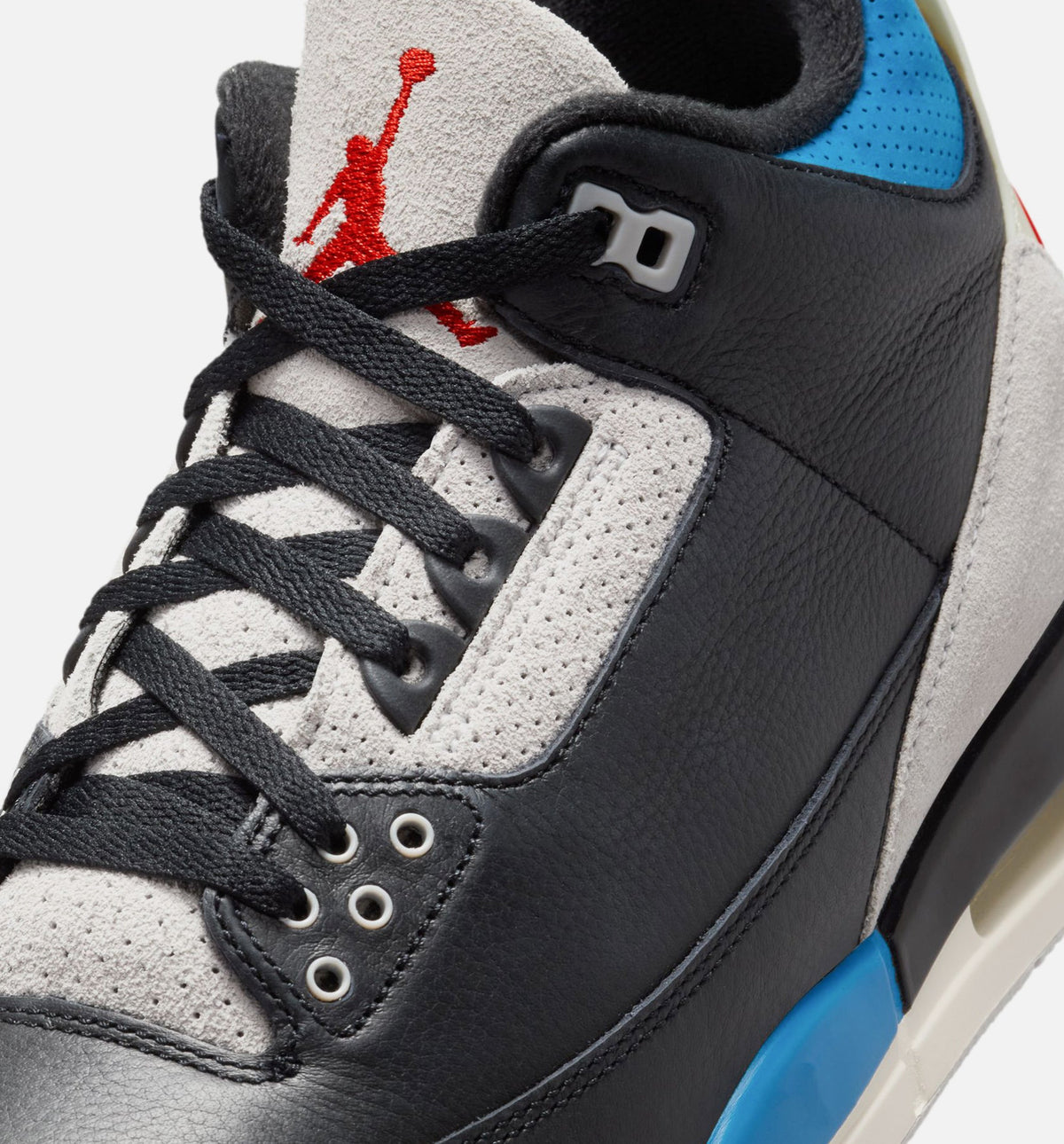 Air Jordan 3 Retro OG Rare Air 男士休闲运动鞋 - 黑/智利红/中性灰
