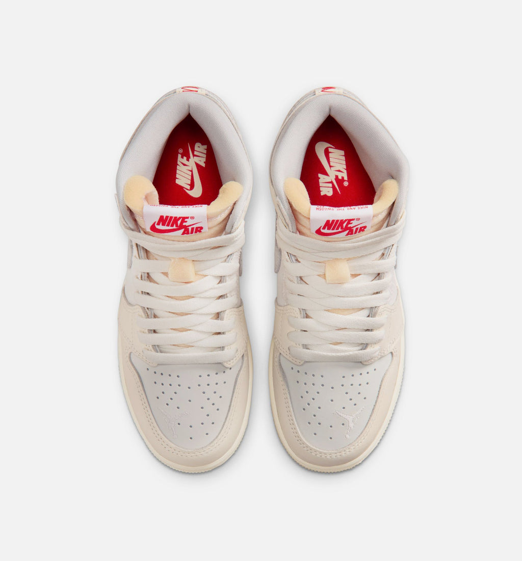 Air Jordan 1 Retro High OG 大童休闲运动鞋 - 帆白/大学红/淡象牙白
