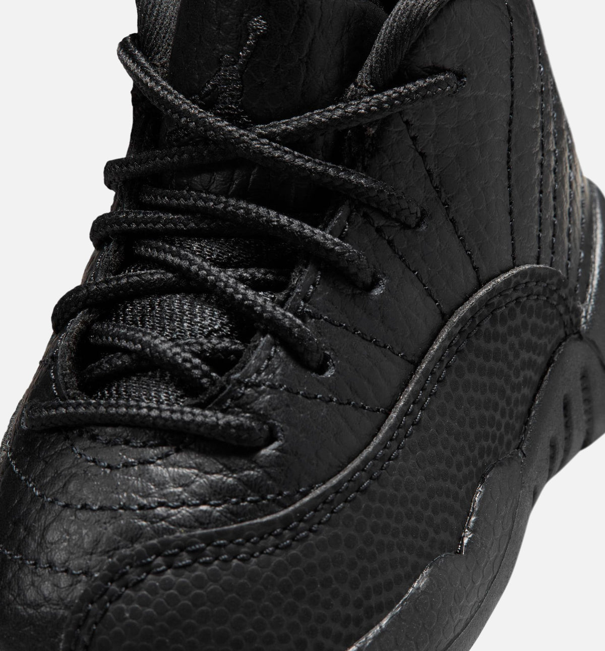 Air Jordan 12 Retro Bloodline 婴幼童休闲运动鞋 - 黑色/校队红